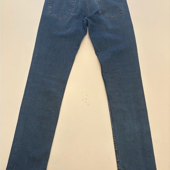 Levi's Men's Denim Jeans in Classic Blue - Picture 5 of 6